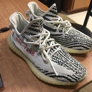 Yeezy zebra size 9 1/2